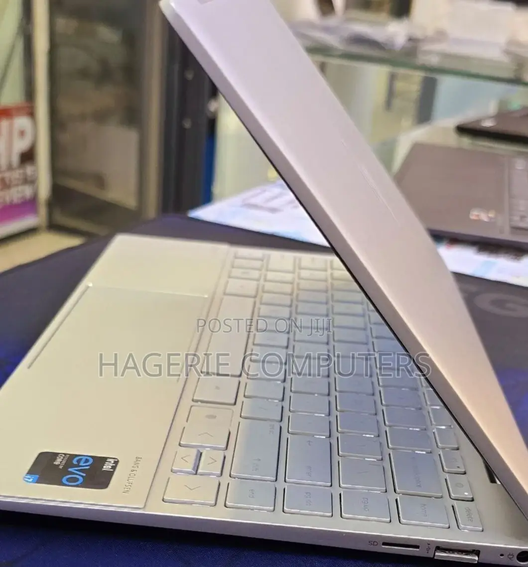 New Laptop HP Envy 14 16GB Intel Core I7 SSD 512GB