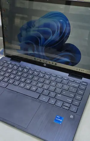 New Laptop HP Pavilion X360 8GB Intel Core I5 SSD 512GB