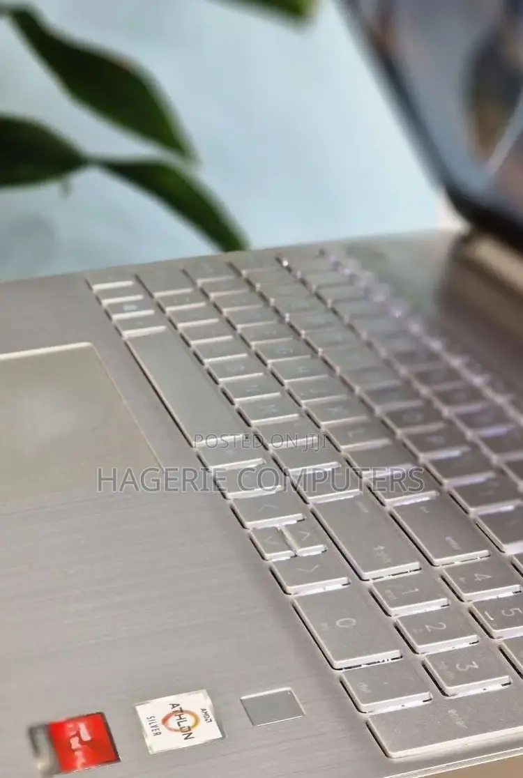 New Laptop HP 15 8GB AMD SSD 256GB