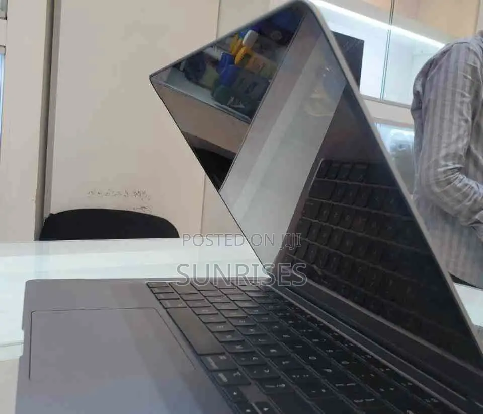 New Laptop Apple MacBook Air 2020 M1 8GB Apple M1 SSD 256GB