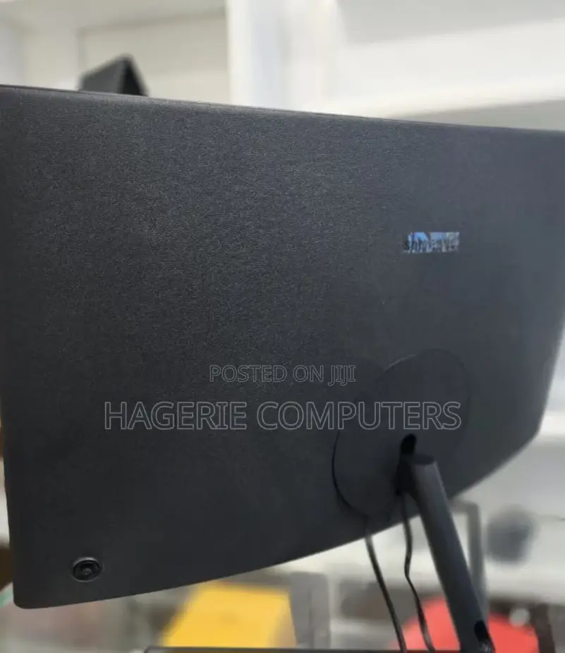 Samsung 32"Inch Gaming Curved Monitor ()