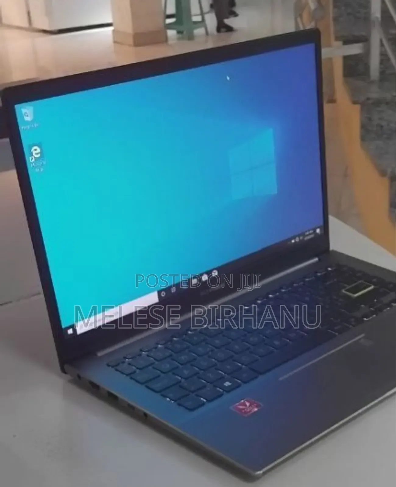 New Laptop Asus VivoBook F512DA 8GB AMD Ryzen 3 SSD 256GB