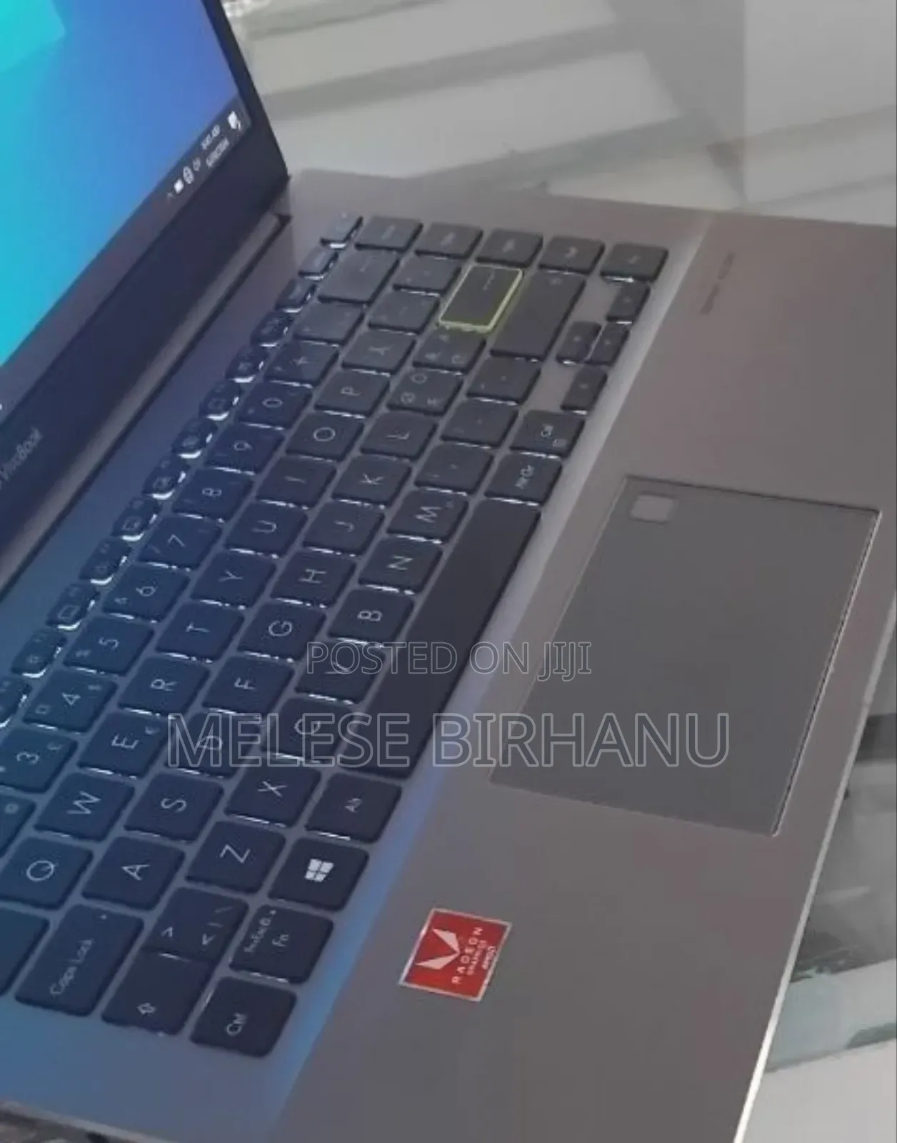 New Laptop Asus VivoBook F512DA 8GB AMD Ryzen 3 SSD 256GB