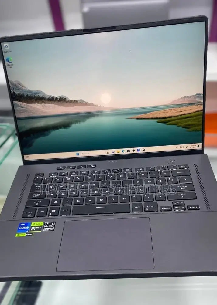 New Laptop Asus ROG Zephyrus G16 16GB Intel Core I7 SSD 512GB