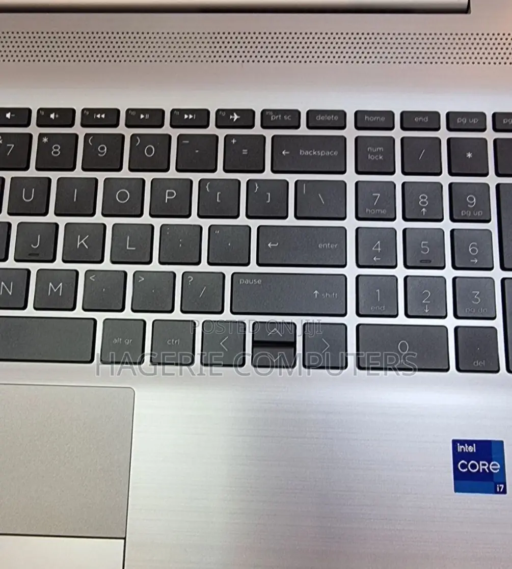 New Laptop HP 250 G10 16GB Intel Core I7 SSD 512GB