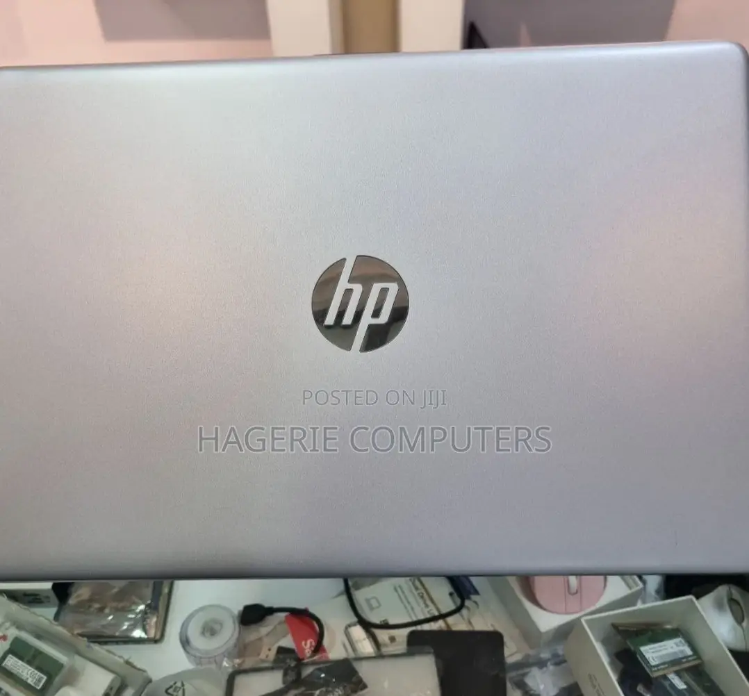 New Laptop HP 250 G10 16GB Intel Core I7 SSD 512GB