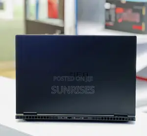 New Laptop HP Omen 17 16GB Intel Core I9 SSD 1T