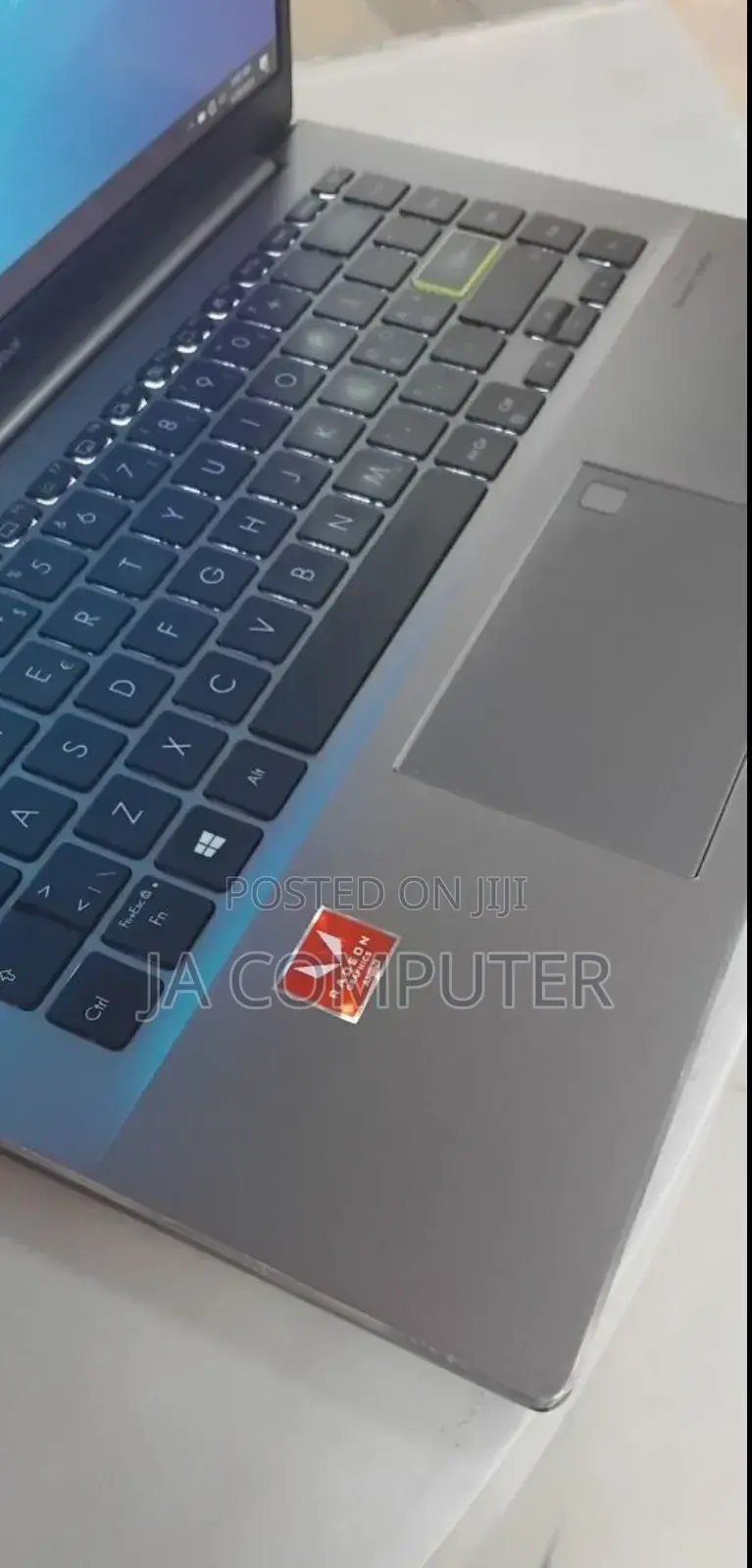 New Laptop Asus VivoBook 15 X505BA 8GB AMD Ryzen 3 SSD 256GB