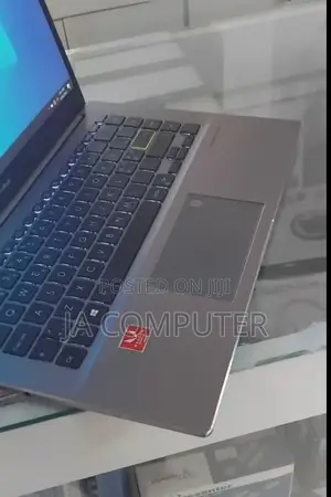 New Laptop Asus VivoBook 15 X505BA 8GB AMD Ryzen 3 SSD 256GB