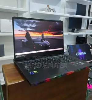 New Laptop MSI Raider GE76 12UGS 32GB Intel Core I9 SSD 2T