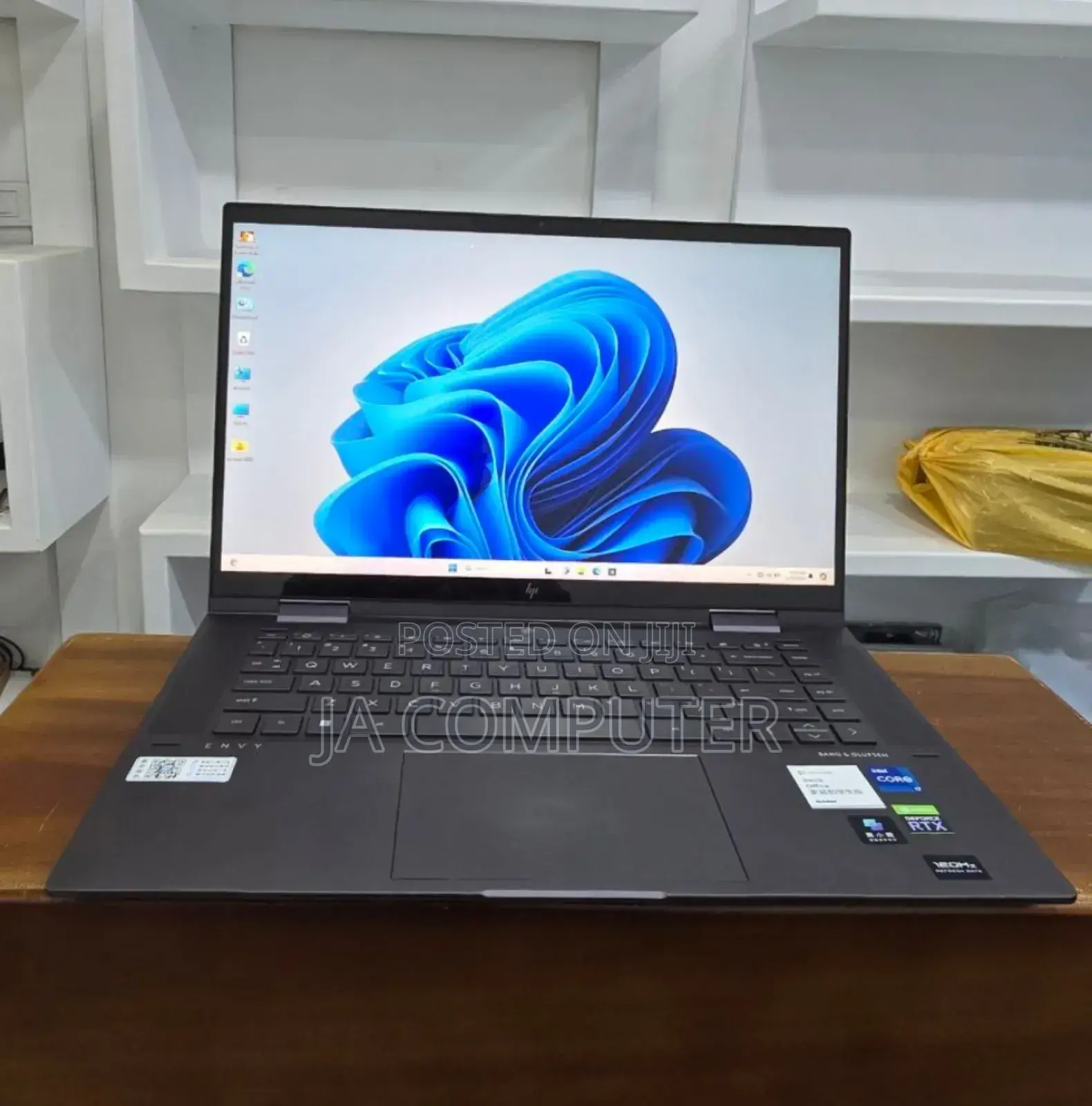 New Laptop HP Envy X360 16GB Intel Core I7 SSD 1T