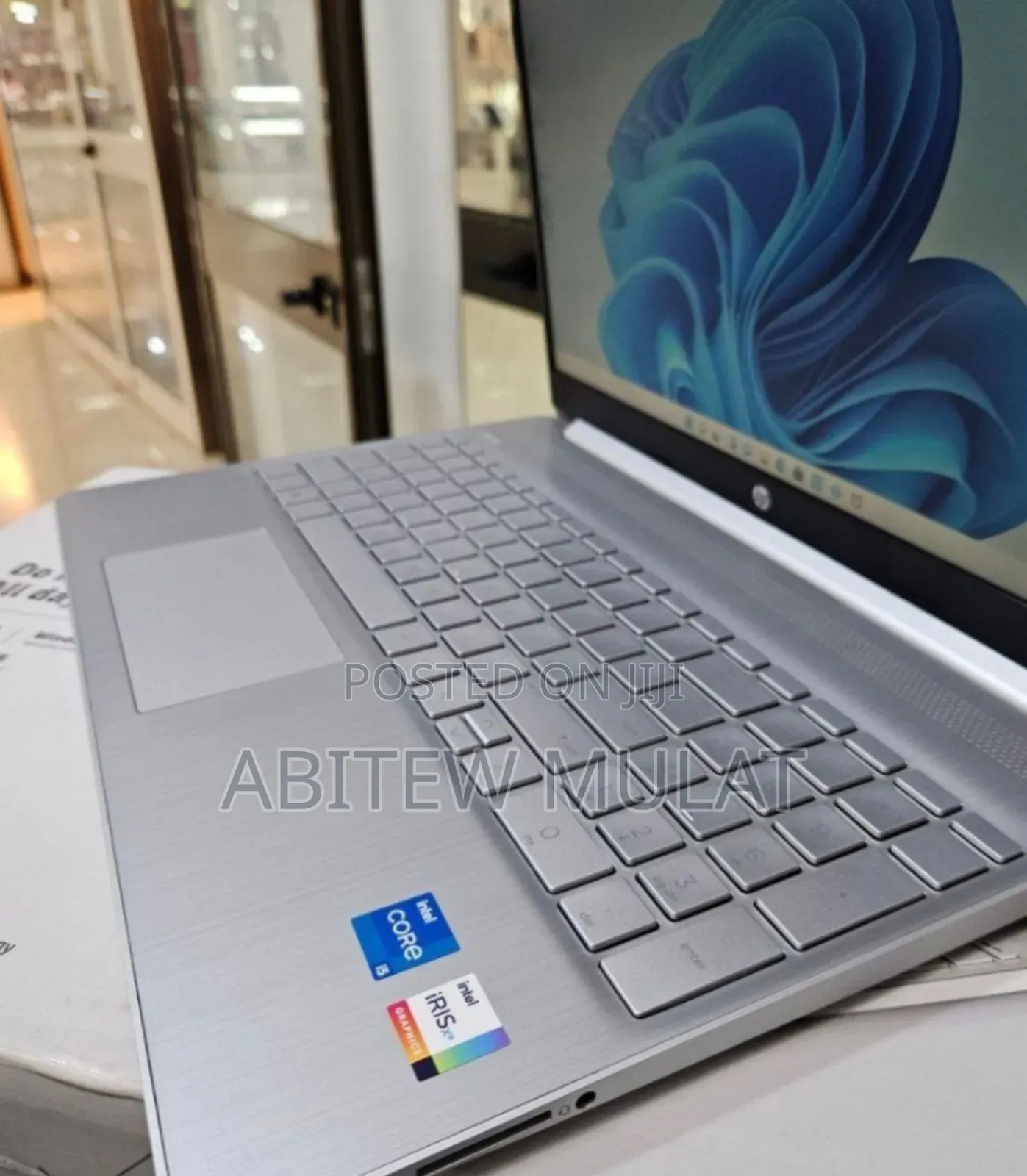 New Laptop HP Stream Notebook 8GB Intel Core I5 SSD 256GB