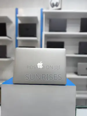 New Laptop Apple MacBook Pro 2014 16GB Intel Core I7 SSD 256GB