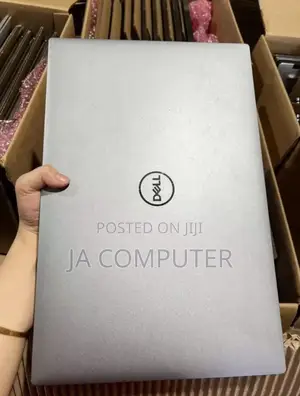 New Laptop Dell Precision 5520 32GB Intel Core I7 SSD 512GB