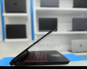 New Laptop MSI 16GB Intel Core I7 SSD 512GB