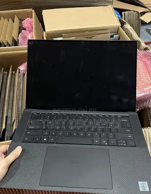 New Laptop Dell XPS 15 32GB Intel Core I7 SSD 1T