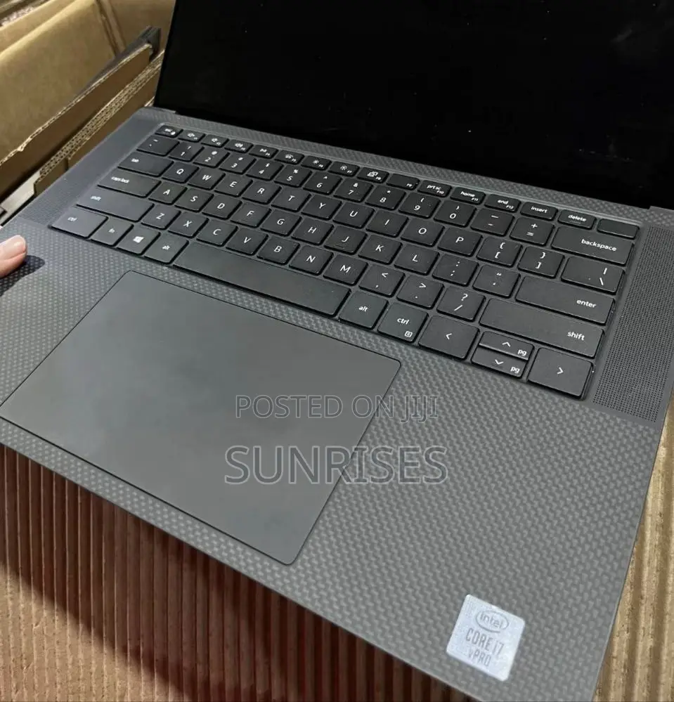 New Laptop Dell XPS 15 32GB Intel Core I7 SSD 512GB