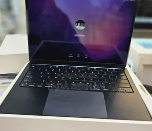 Photo - New Laptop Apple MacBook Air 2022 M2 16GB Apple M2 SSD 256GB