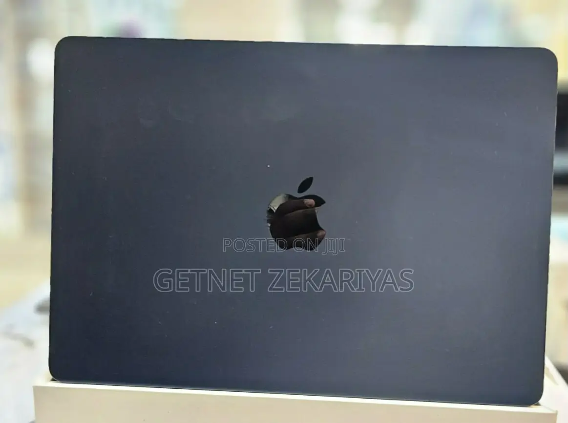 New Laptop Apple MacBook Air 8GB Apple M2 SSD 256GB