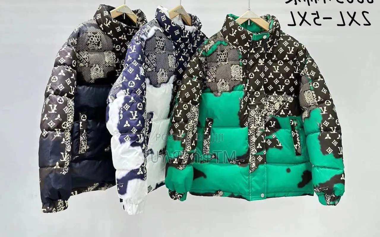 Men’S LV Puffer Jacket for the Cold Summer