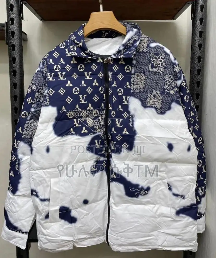 Men’S LV Puffer Jacket for the Cold Summer