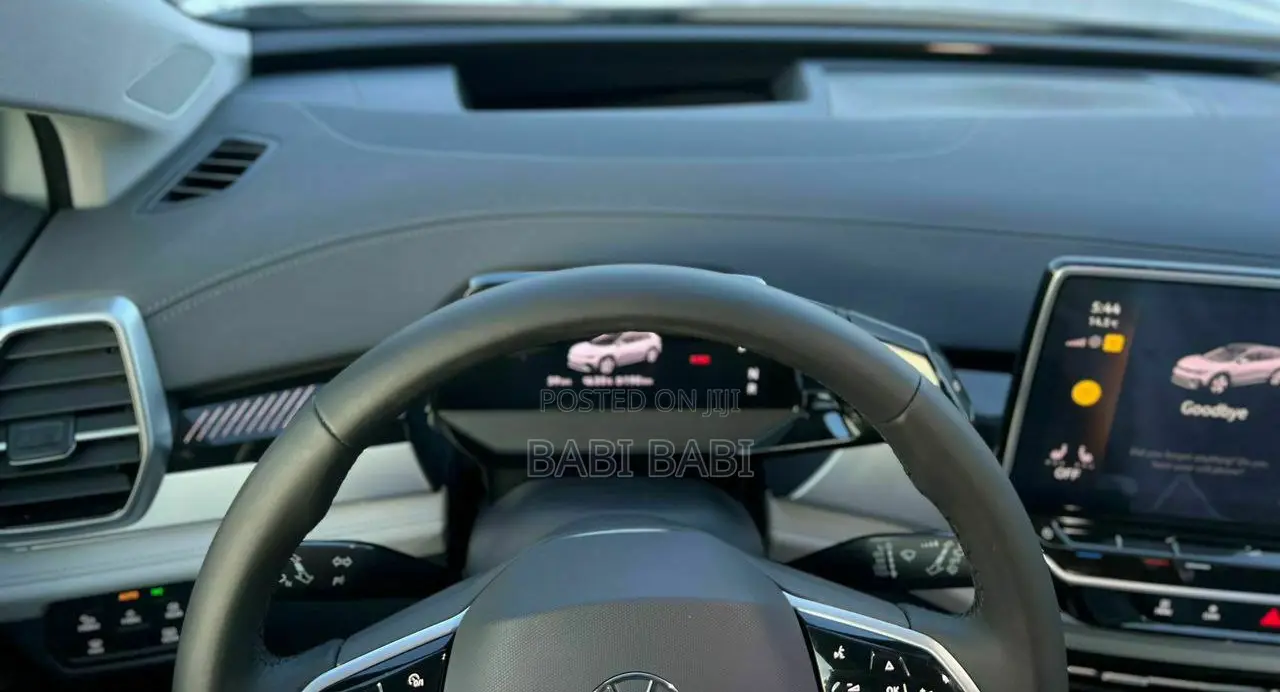 Volkswagen ID.6 2023 Gray