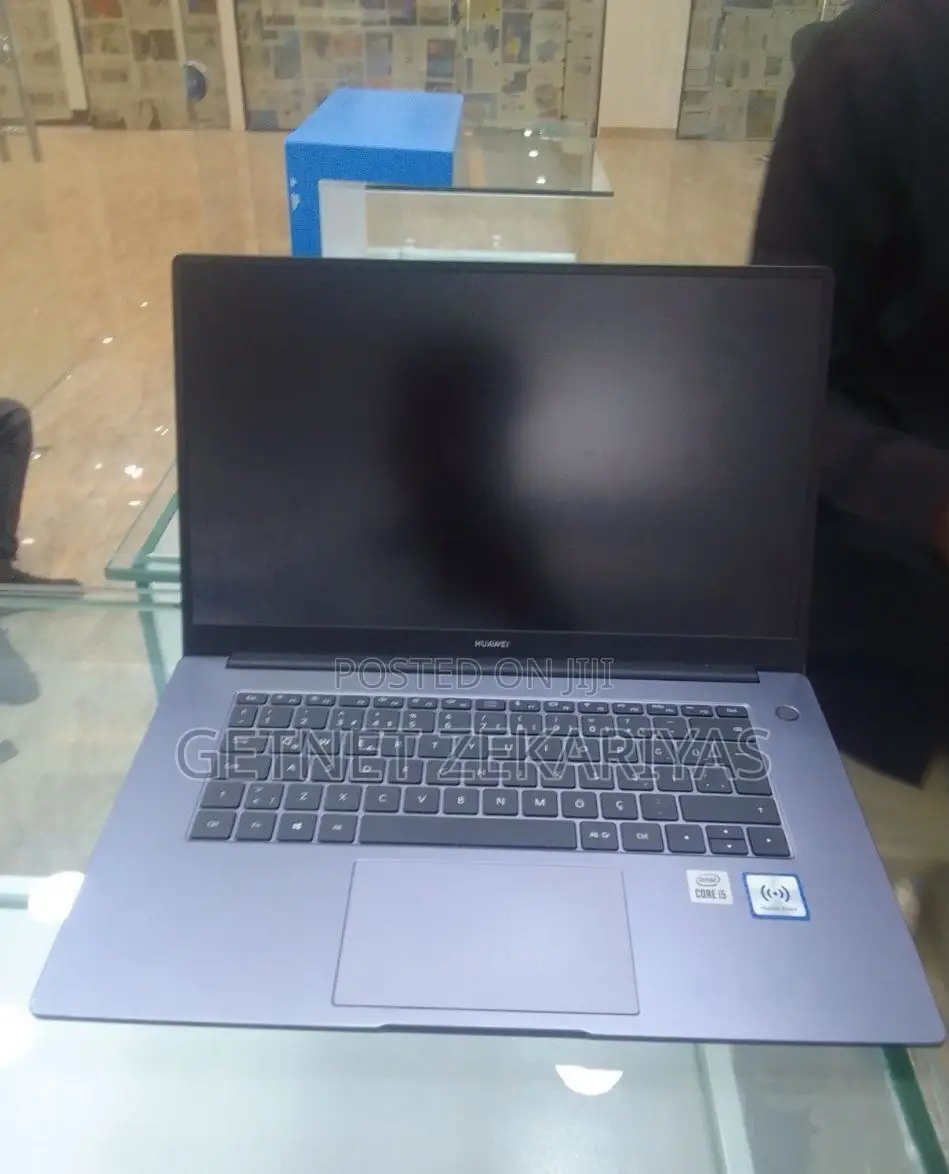 New Laptop Huawei MateBook 13 WRT-W19E 16GB Intel Core i5 SSD 512GB