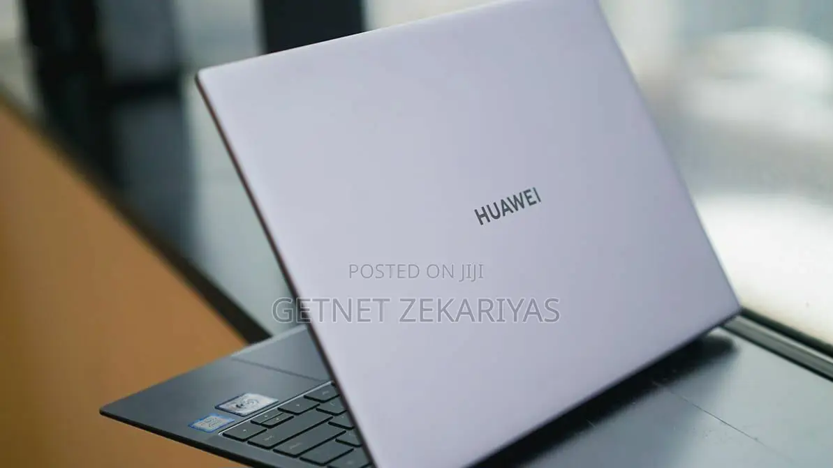 New Laptop Huawei MateBook 13 WRT-W19E 16GB Intel Core i5 SSD 512GB