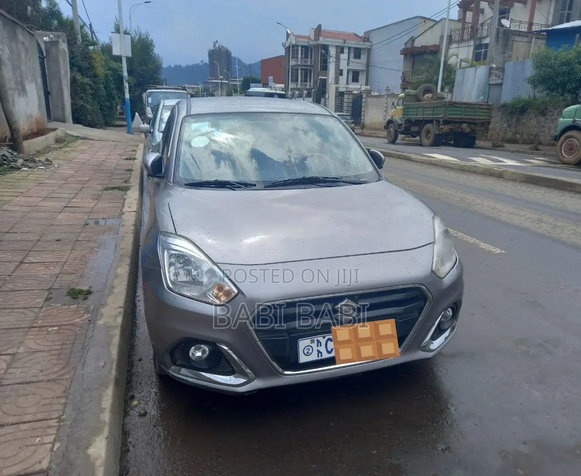 Suzuki Dzire 2022 Silver