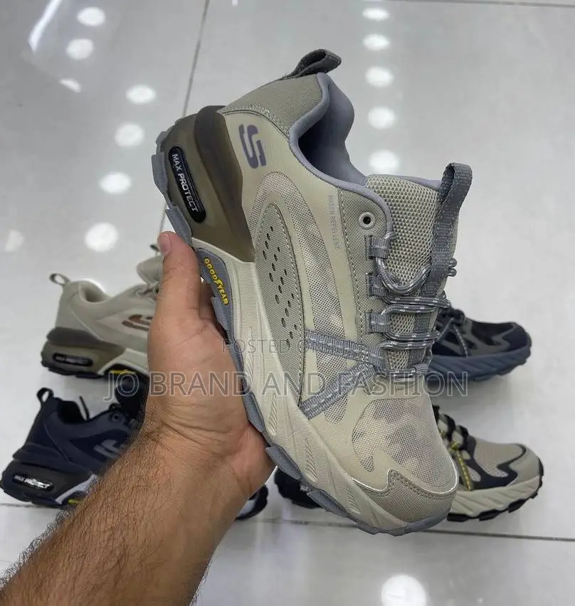 Skechers Max Project Comforter Shoe