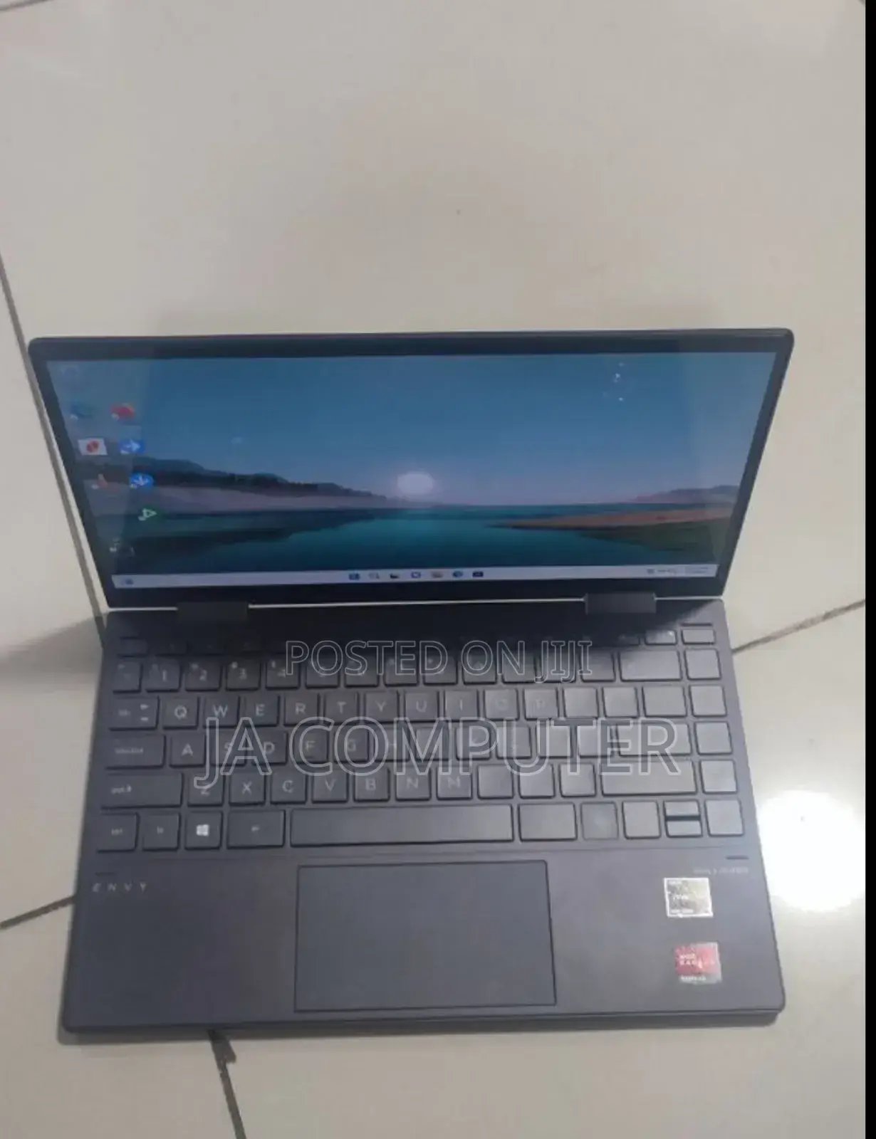 New Laptop HP Envy X360 8GB AMD Ryzen 5 SSD 512GB