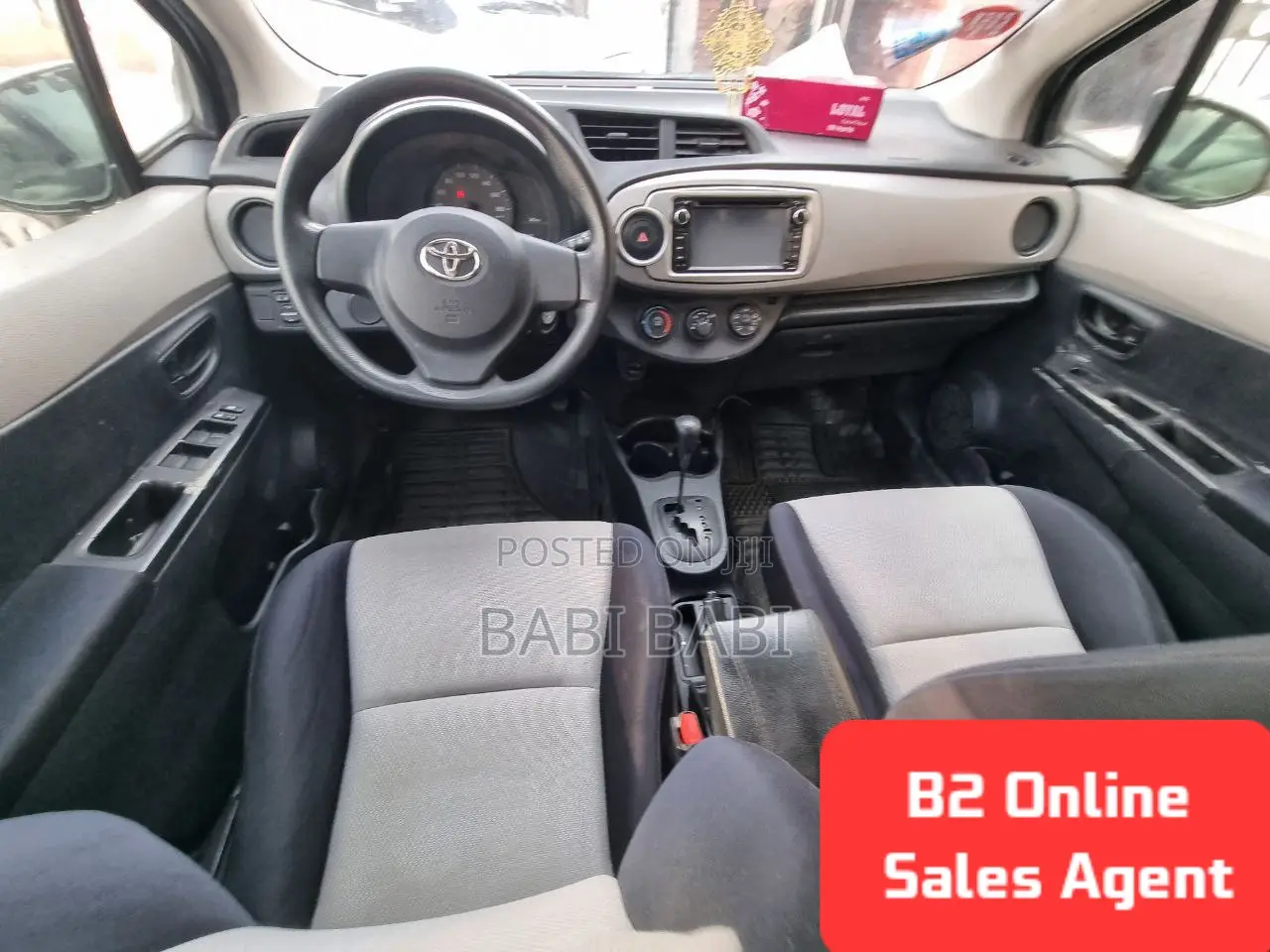 Toyota Yaris 2012 Silver