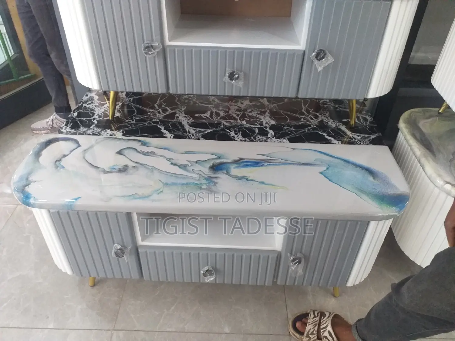 Epoxy Tv Stand 120cm