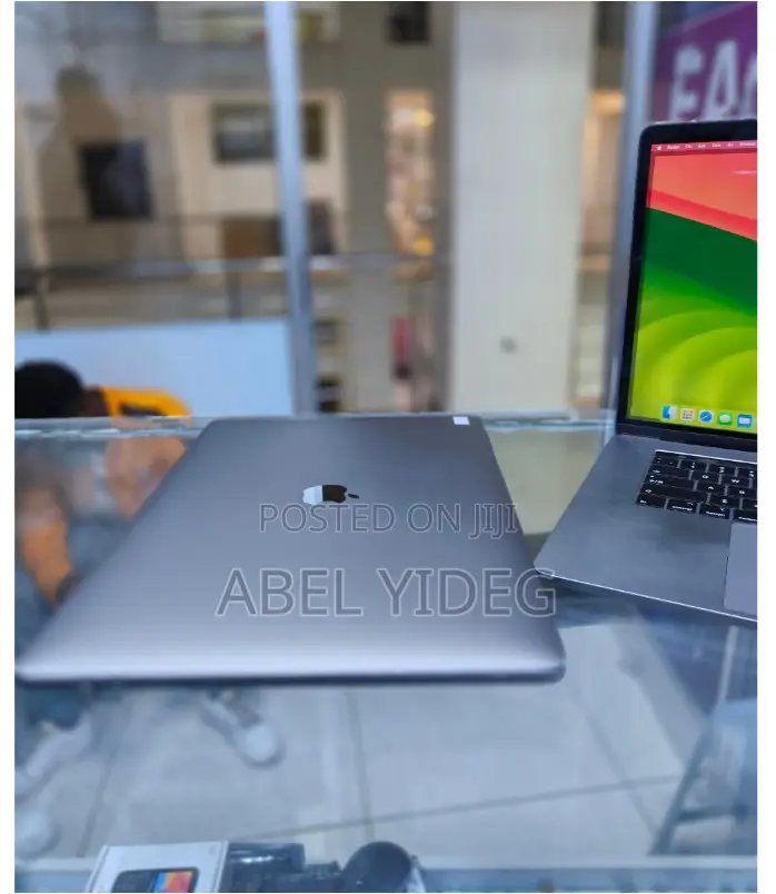 New Laptop Apple MacBook Pro 2019 16GB Intel Core I9 SSD 1T