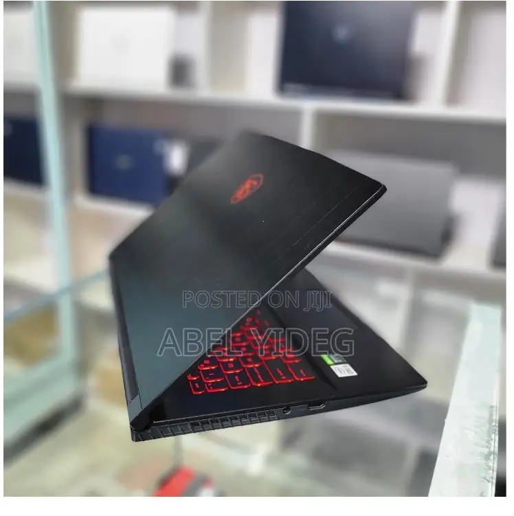 New Laptop MSI GF63 8GB Intel Core I5 SSD 512GB