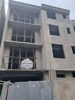 7bdrm Farm House in Addis Abeba, Bole for sale