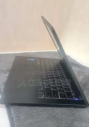 New Laptop MSI CR500 8GB Intel Core I3 SSD 256GB