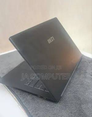 New Laptop MSI CR500 8GB Intel Core I3 SSD 256GB