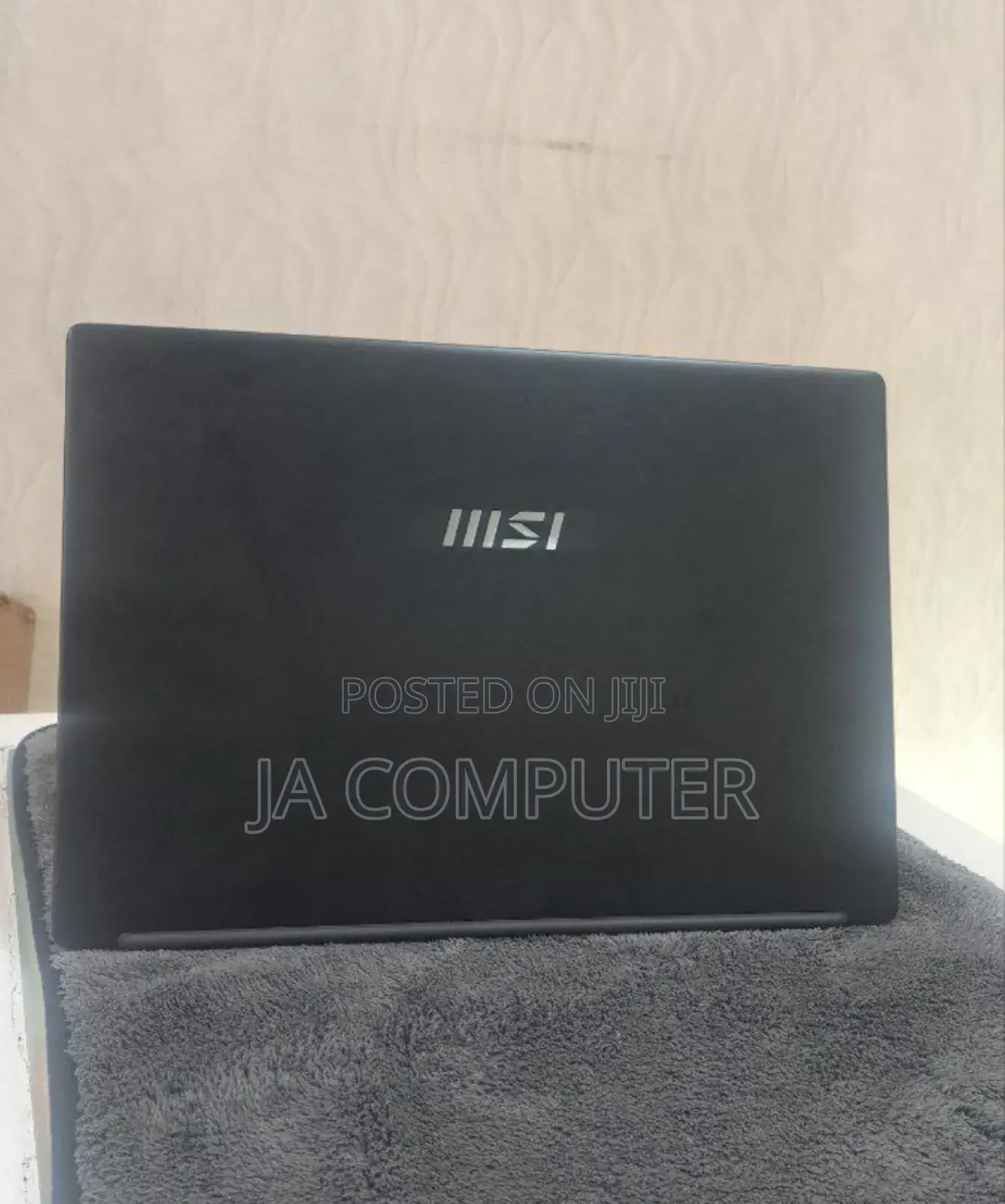 New Laptop MSI CR500 8GB Intel Core I3 SSD 256GB