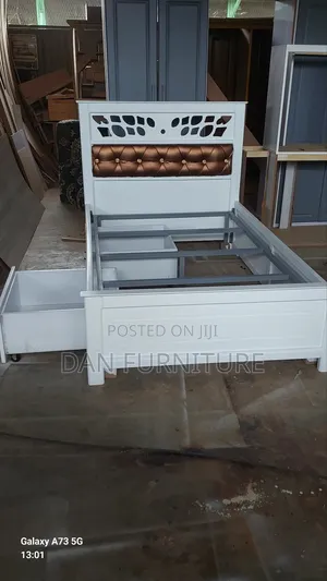 በጣም ፅድት ያለ አልጋ