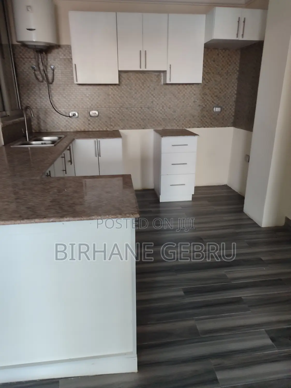 3bdrm House in 3Bedroom Luxury, Bole for rent