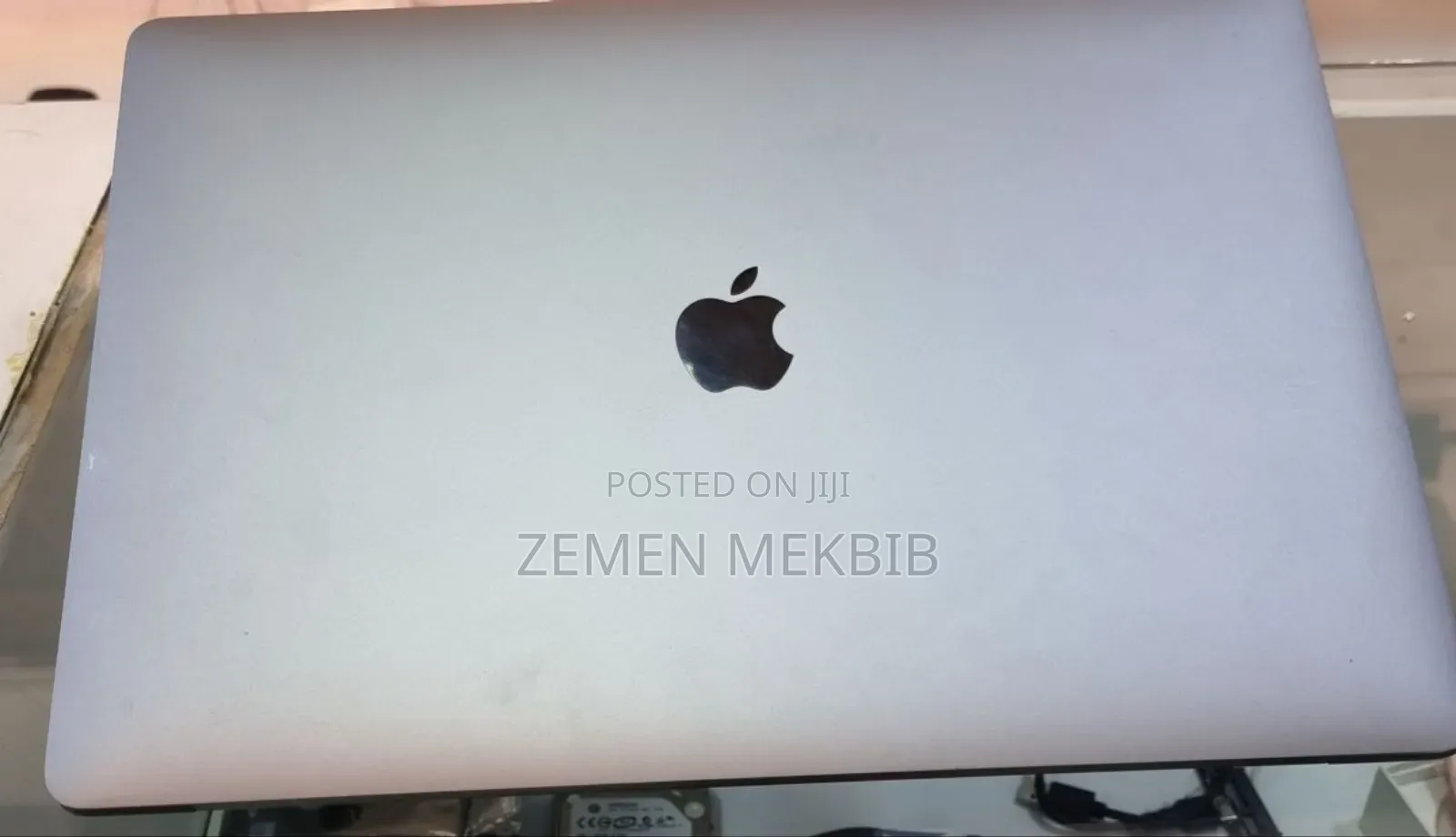 New Laptop Apple MacBook Pro 2018 16GB Intel Core I7 SSD 512GB