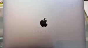 New Laptop Apple MacBook Pro 2018 16GB Intel Core I7 SSD 512GB