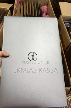 New Laptop Dell XPS 15 32GB Intel Core I7 SSD 512GB