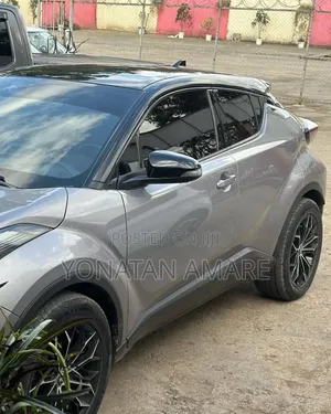 Toyota C-HR 2020 Gray