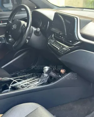 Toyota C-HR 2020 Gray