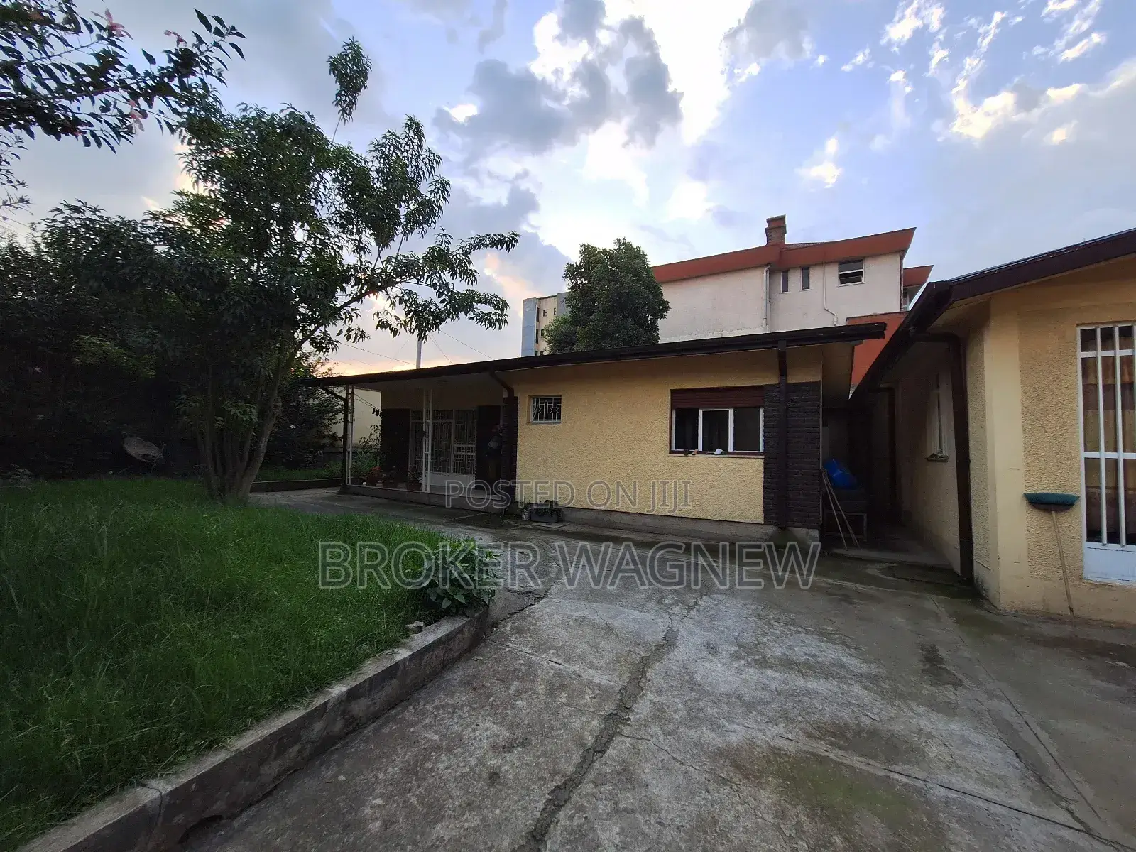 Furnished 3bdrm House in Bole for rent