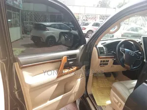 Toyota Land Cruiser 2018 Gray