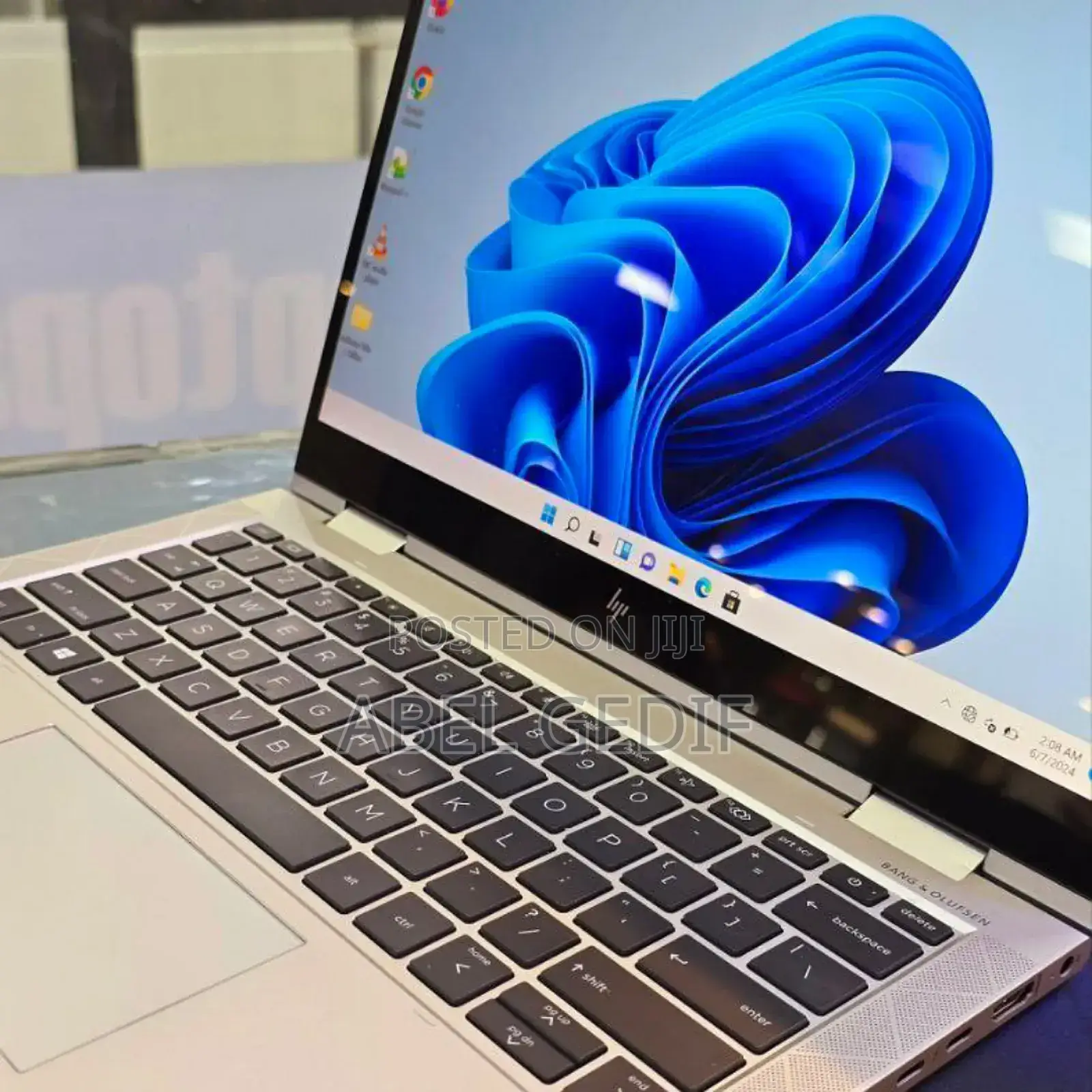 New Laptop HP EliteBook X360 1040 G7 8GB Intel Core I7 SSD 512GB