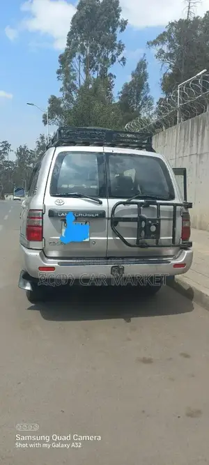 Toyota Land Cruiser 2003 Silver